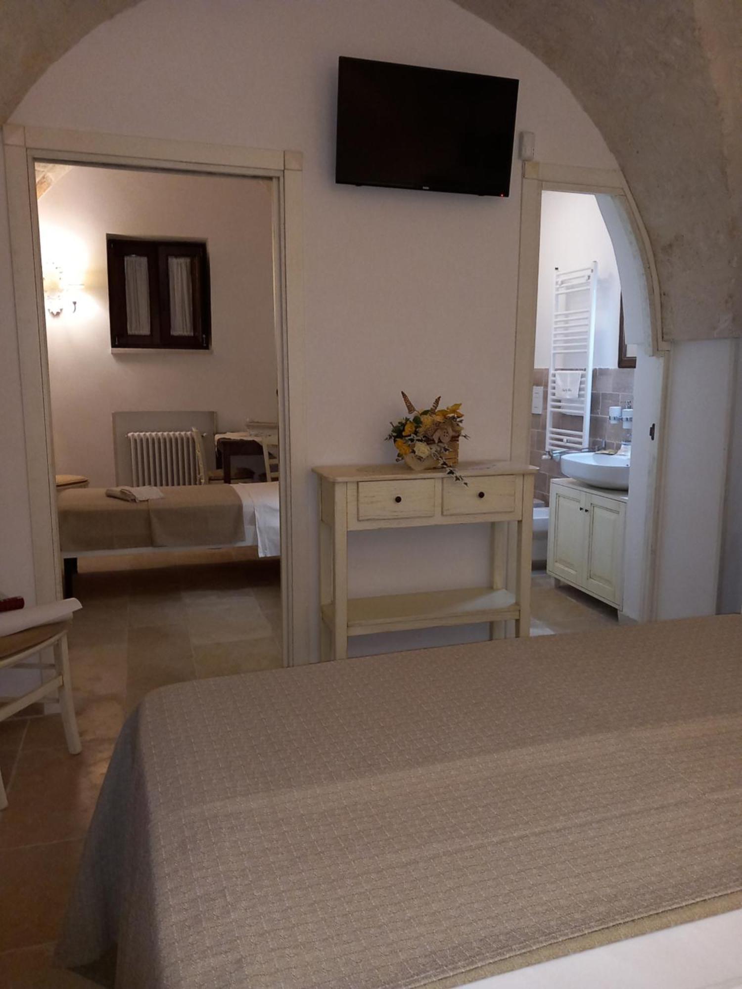 Antica Via Roma B&B E Relax Монталбано Стая снимка